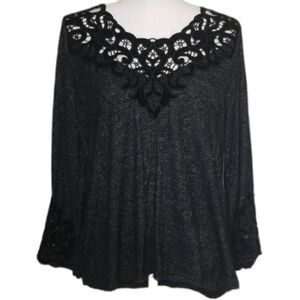 Passport, L/S Lace Detail Super Soft Top, NWT